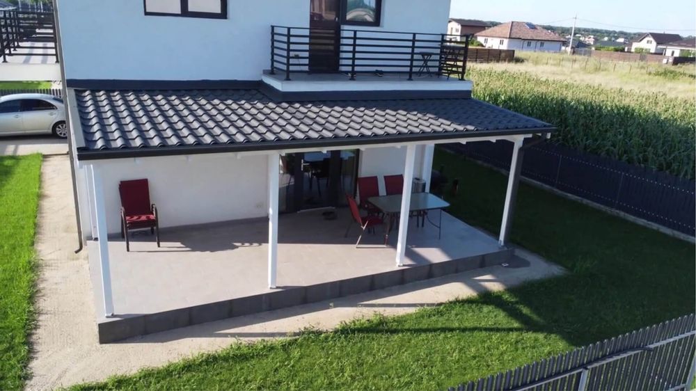 Foisor modern din lemn pe comanda