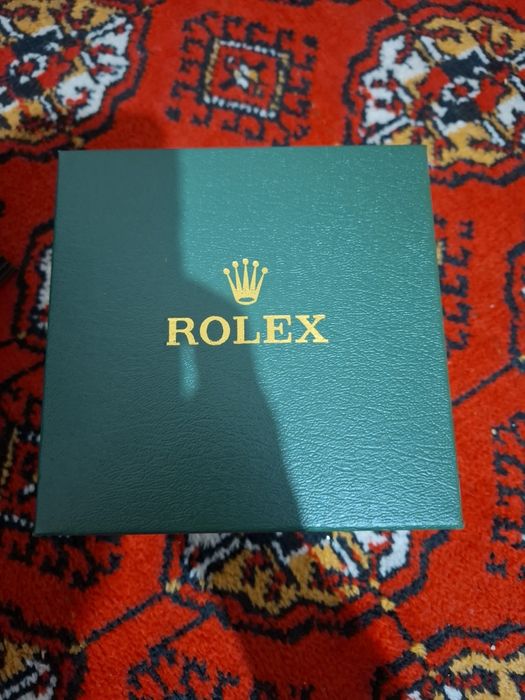 Наручные часы в идеальном состоянии все документы есть