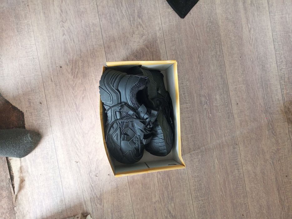 Кроссовки размер 38