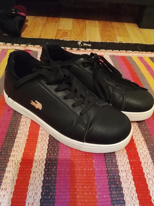 Лабутен 38размера почти новый