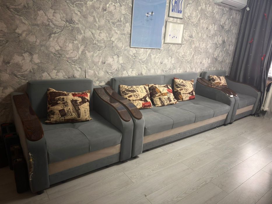 продам Диван и два кресла
