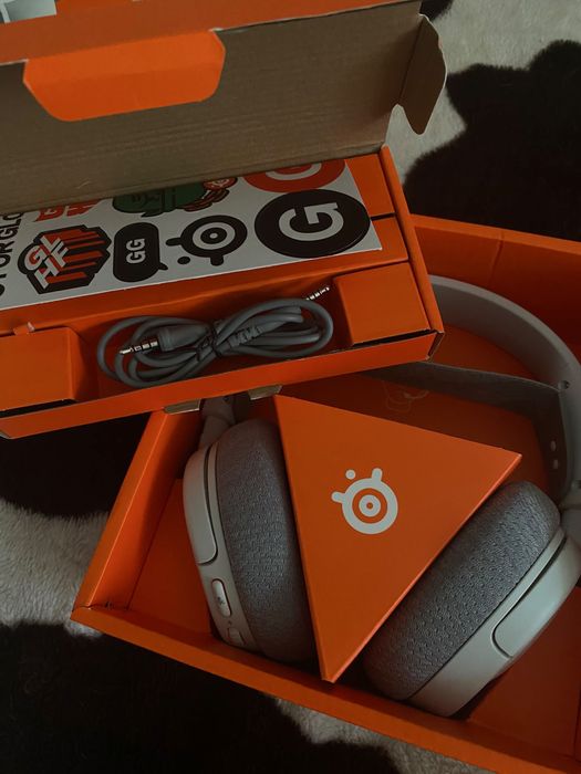 SteelSeries Arctis Nova 1