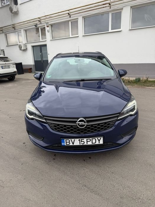 Opel astra k 2018 semi-automat
