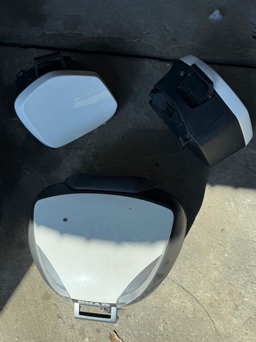 Honda VFR  side case si top case cu cheie