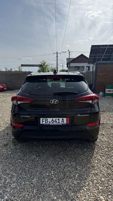 Hyundai Tucson 1.7 D automat Led Nav