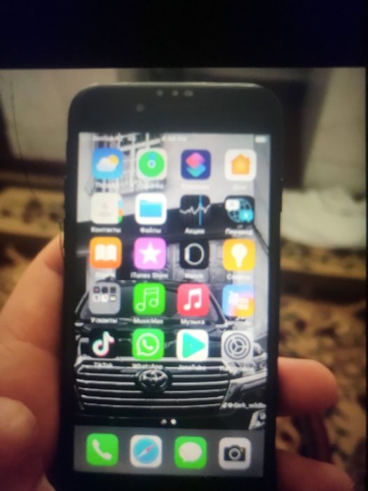 Аифон 7 128гб трешшина жок