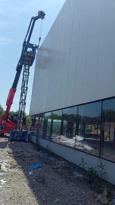 Inchiriez Manitou MRT1840 si 2145