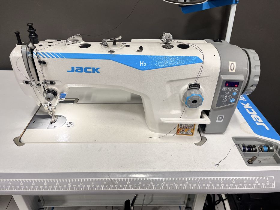 Швейная машинка в хорошем состоянии