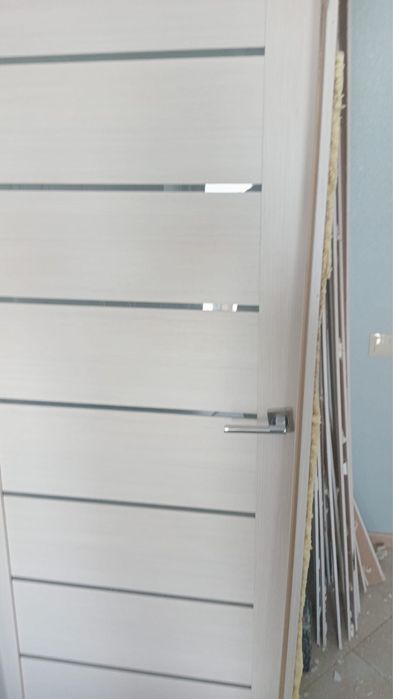 Двери 4 ламинат на 30квадрат