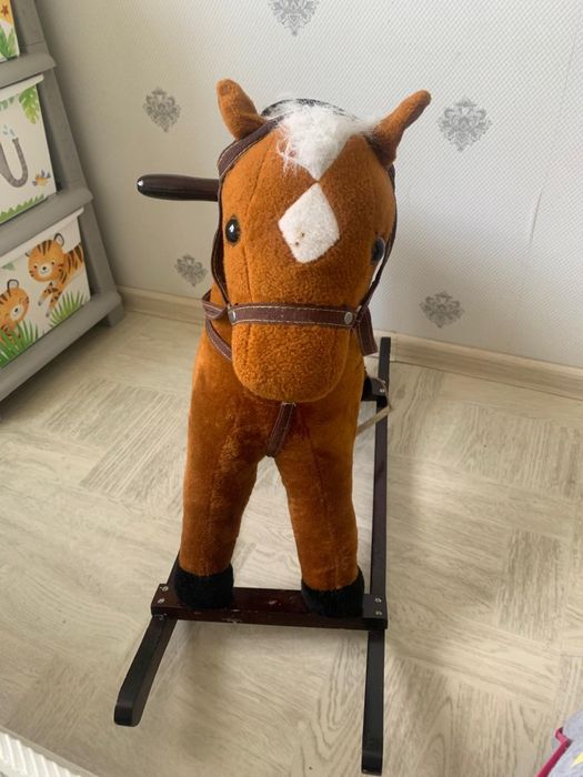 Продам качалку лошадку