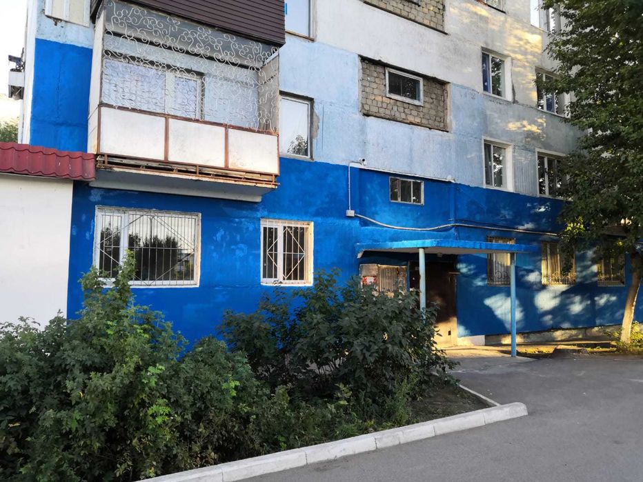 Здание 184кв, земля и 2-х комнатная кв Продам или меняю на автомобиль.