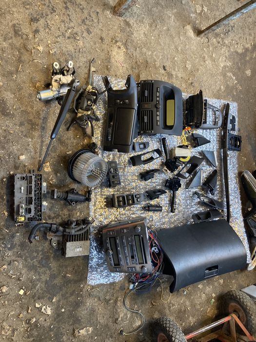 Интериор от Toyota Avensis T25 2003- 2009г