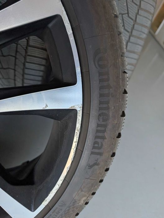 Set 4 Cauciucuri Iarnă CONTINENTAL 265/35 R22 (2x DOT 2025 + 2x DOT 2020/2021)