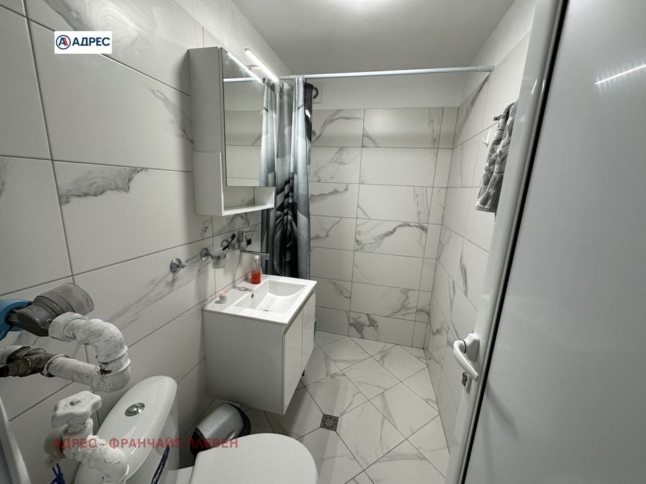 3-стаен в Плевен-Широк център площ 72 цена 140000