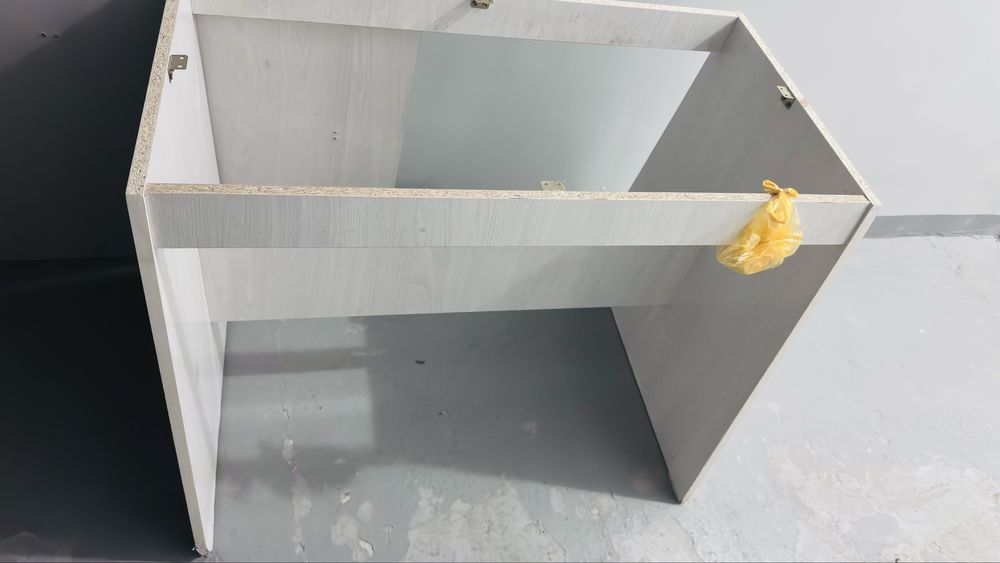 Продам кухонный стол