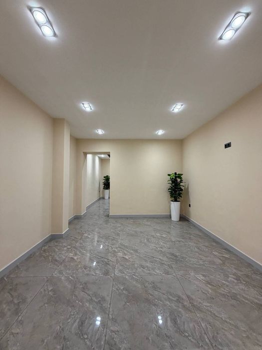 Badamzar machit birinchi liniya  92m2 euro remont arendaga beriladi