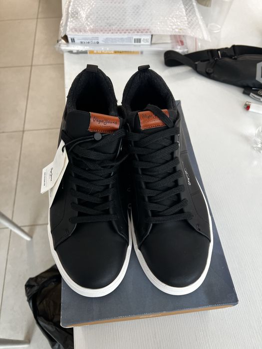 Чисто нови обувки Pepe Jeans