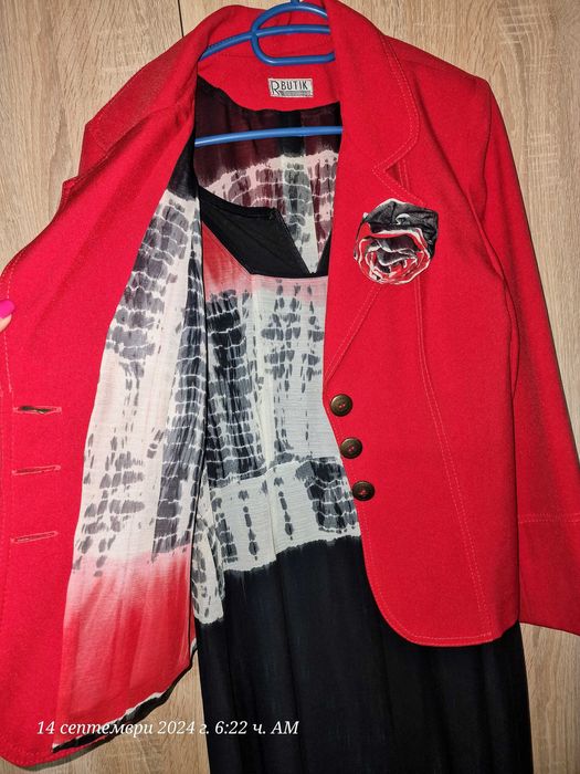 Уникална рокля и сако за мама на абитуриент/ка