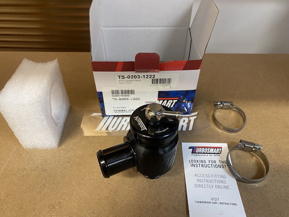 Turbosmart Universal Plumb Back Blow Off Valve - 38mm Blue (TS-0205-1271)