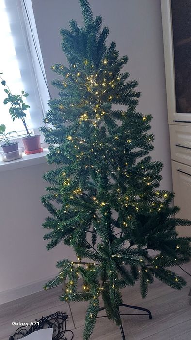 Продам ёлку 150см