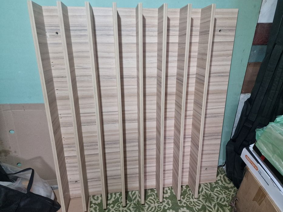 Рафт за лакове (използван много малко)