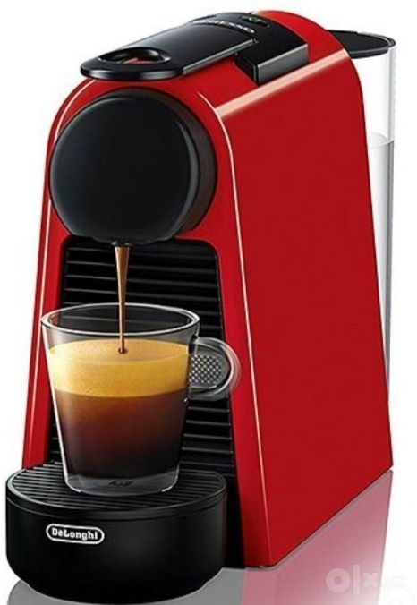 Капсульная кофемашина Delonghi Nespresso Essenza mini EN85 Red