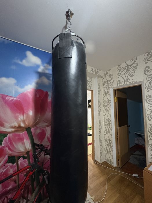 Продам боксёрскую грушу