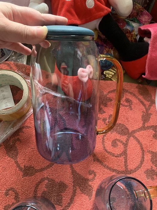 Графин и 4 стаканчика. Стекло.