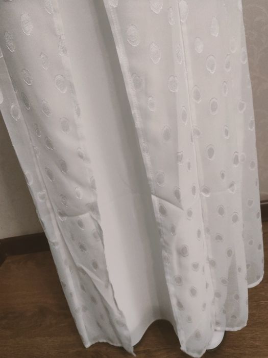 Нарядное белое платье в пол