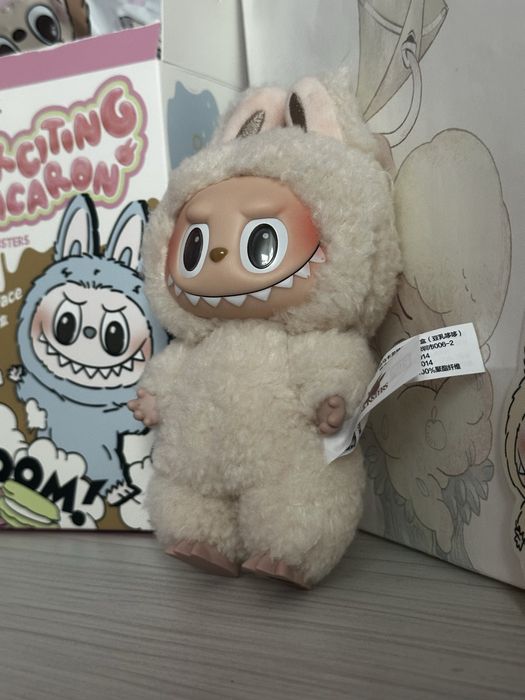 Играчка labubu The Monsters Exciting Macarons Pop Mart Soy Milk