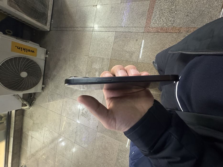 Продается айфон 15