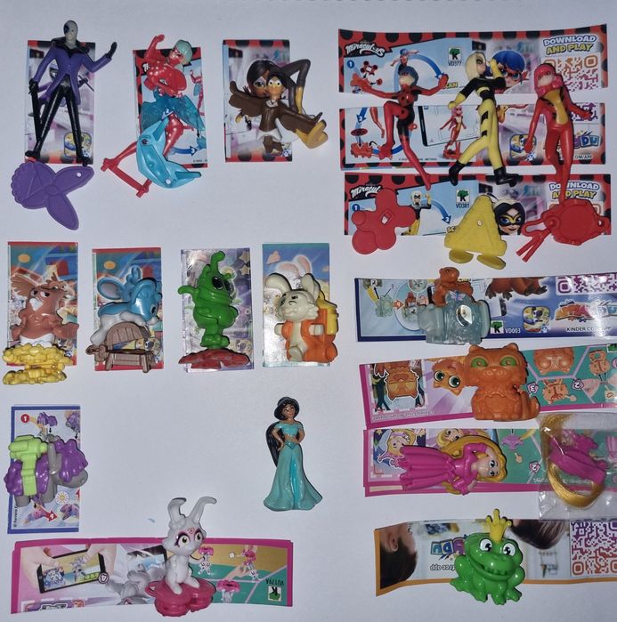 Фигурки киндер животные, бегемоты, марио и т.д