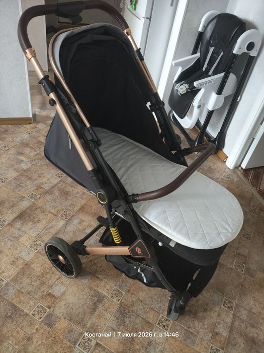 Продам детскую коляску