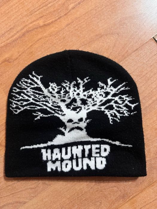 Шапка haunted mound