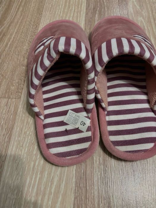 Дамски чехли за домашна употреба