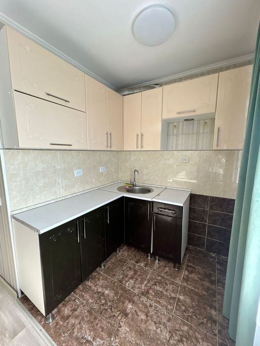 Продается 3 ком , Ш. Жанибек 77 дом