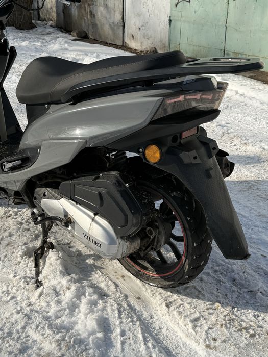 Maxi скутер продам