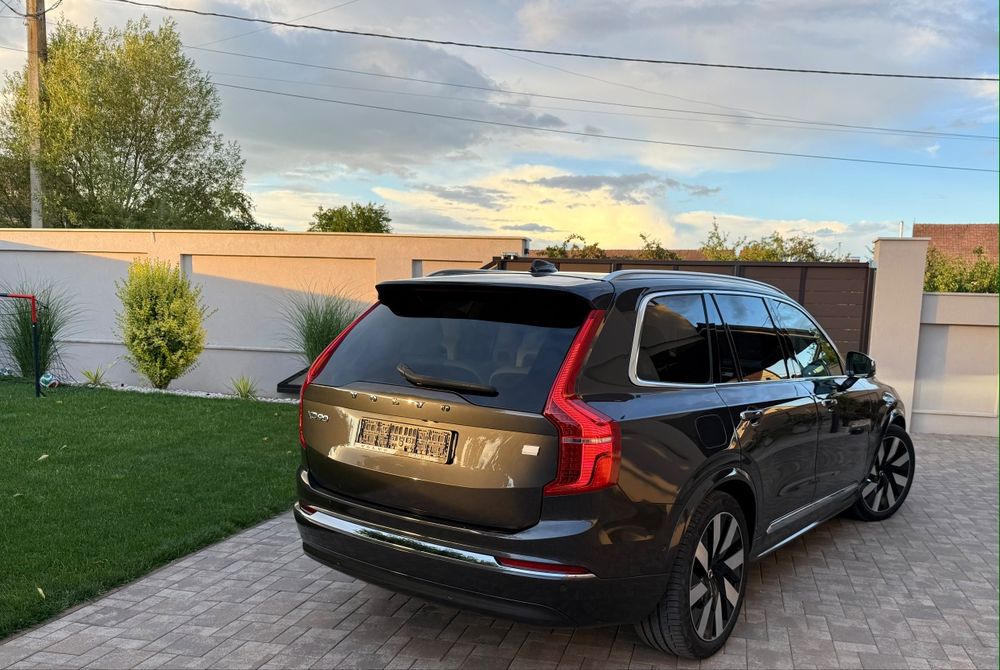 Volvo XC90 B6 AT8 AWD Plus Bright 7 Locuri