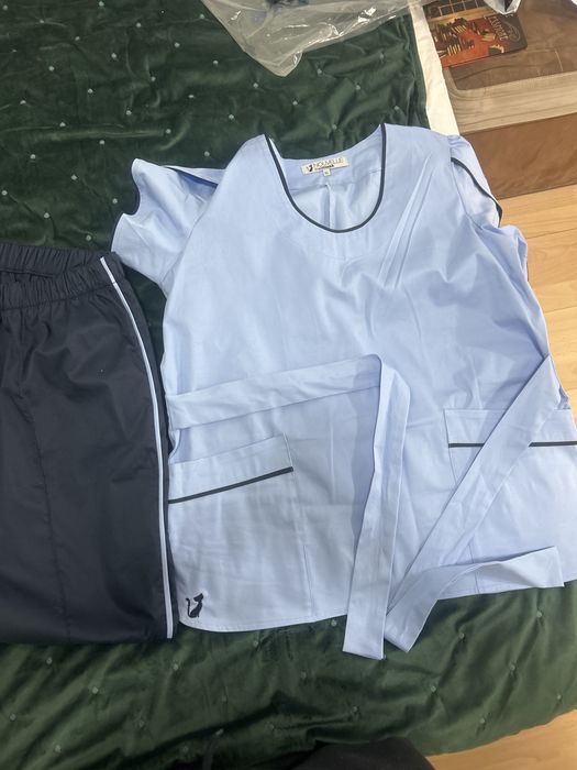 Costum  Medical Dama Marimea XL