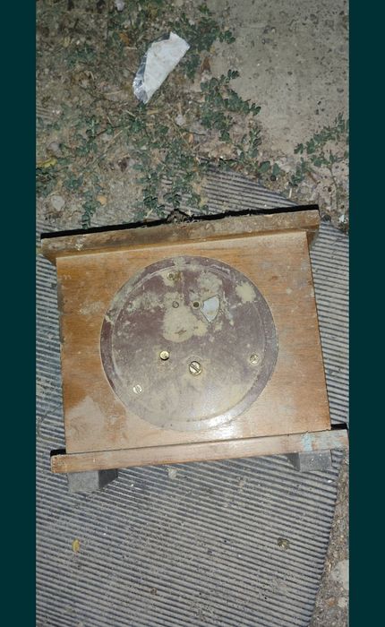 часы из дерева раритет