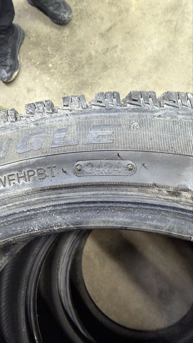 Зимние шипы 235/45/18