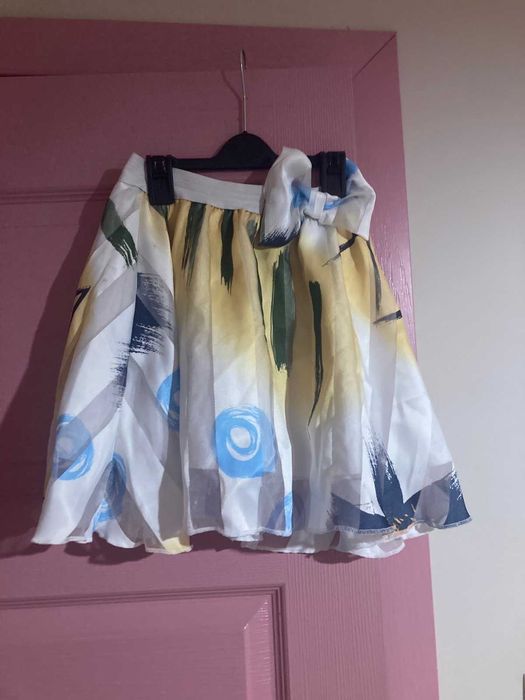 Официални рокли, тоалети за повод и за първи учебен ден