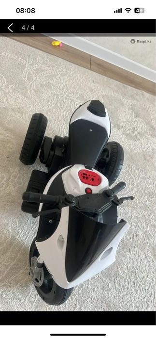 Детский автомобиль