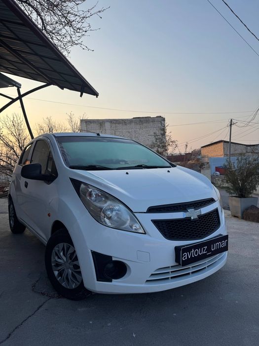 2010 yil spark avtomashinasi