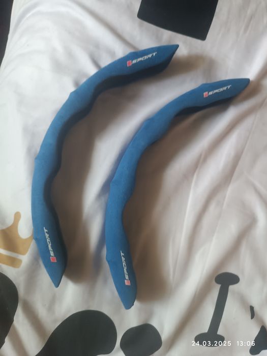 Продам аксессуары.