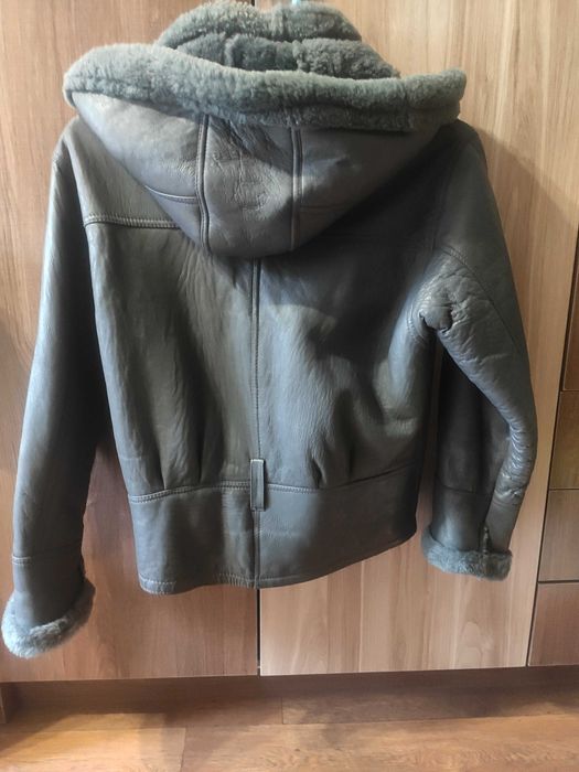 Продам темно-серую куртку