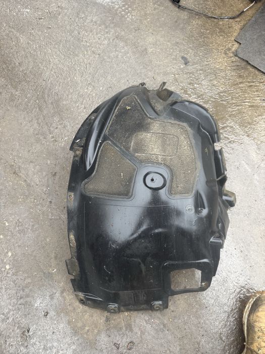 Подкалник преден десен бмв х5 ф15 (podkalnik bmw x5 f15)