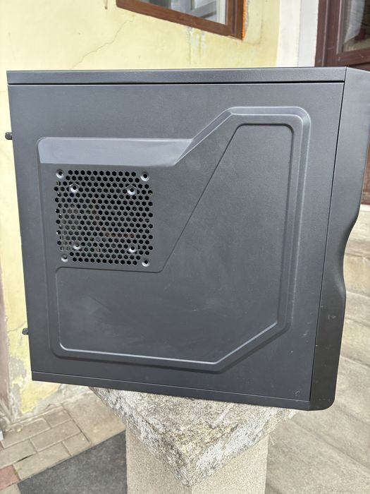 PC Gaming  – i5-2400 / RX 550 / 8 GB RAM / HDD 2 TB
