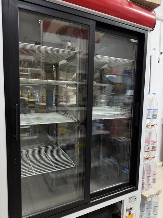 Холодильник для магазина