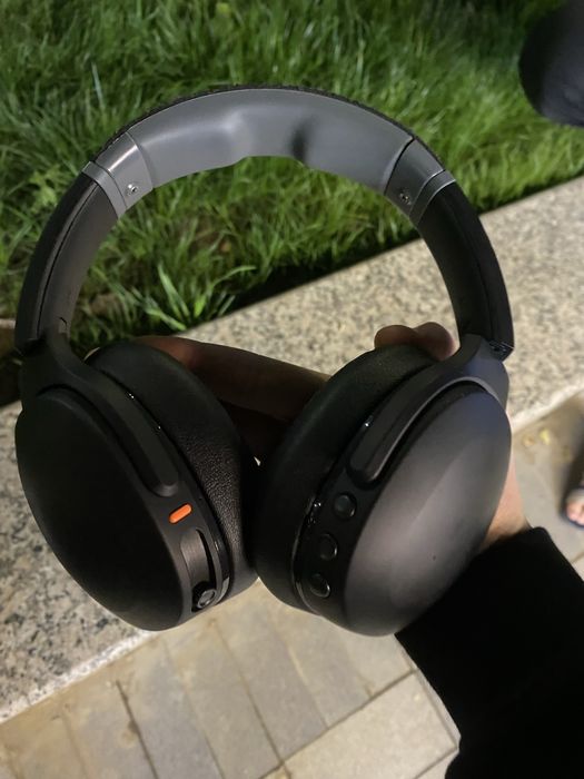 продам skullcandy crusher evo